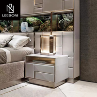 Italienisches Neuestes Top-Angebot Neues Design Luxus Schlafzimmer Möbel Hochwertiges Leder Doppelbett Großes Kopfteil Luxus King-Size-Bett