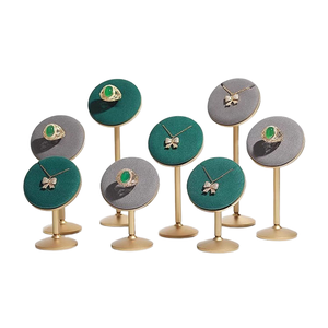 Support de présentation de bijoux en velours sur pied métallique, présentoir multi-tailles pour bagues et colliers, idéal pour vitrine de magasin de détail - Product Image 1