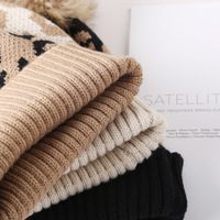 Bonnet personnalisé Wins Flying Free Designer/100% acrylique avec votre propre logo brodé, bonnet tricoté personnalisé pour l'hiver avec pompon