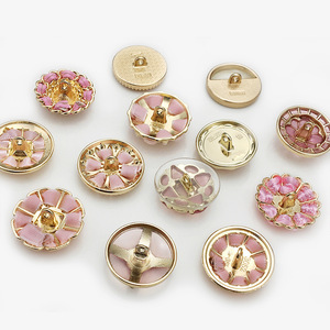 Màu hồng kim loại hoa dây nút áo len áo len phù hợp với nút trang trí cho áo - Product Image 2