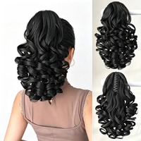 Perruque queue de cheval bouclée et ondulée en fibre haute température de 14 pouces, à clipser, permanente et teinte, en stock pour la vente en gros