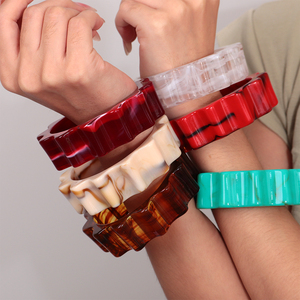 Punk Cá Tính Hình Học Vòng Đeo Tay Đầy Màu Sắc Đá Cẩm Thạch Không Thường Xuyên Bánh Cổ Tay Trang Sức Acrylic Vòng Đeo Tay Vòng Đeo Tay Cho Phụ Nữ Và Nam Giới - Product Image 1