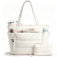 Nouveau Sac à Bandoulière Cloud pour Femmes, Sac Fourre-Tout Matelassé Grande Capacité pour Yoga et Gym, Sacs à Main pour Dames – Vente en Gros