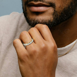 Gemnel Bagues à la mode en or et en argent pour femmes-Bague élégante en diamant avec design torsadé, parfaite pour les amateurs de bijoux élégants - Product Image 3