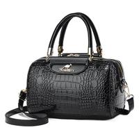 Sac à bandoulière carré grand format en cuir brillant à motif crocodile pour tenues quotidiennes Printemps 2025 Doublure en polyester multicolore
