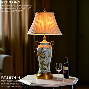 Lampe de table en marbre vert de luxe haut de gamme personnalisée, base en laiton antique, luminaire de lecture en céramique pour hôtel, villa - Product Image 2