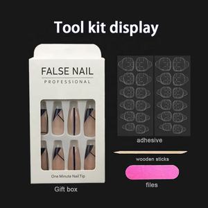 <span class=keywords><strong>Faux</strong></span> <span class=keywords><strong>ongles</strong></span> courts imprimés d'amande avec couronne de colle strass décoration conception presse sur les <span class=keywords><strong>ongles</strong></span> conseils de manucure - Product Image 6