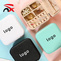Boîte à bijoux portable en cuir PU avec miroir, pour bagues et boucles d'oreilles, boîte de rangement pour maquillage, idéale pour les voyages (vente en gros)