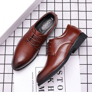 YI Nuove Scarpe Eleganti da Uomo in Pelle - Punta Affusolata, Traspiranti, Moda per Matrimoni e Business Casual - Tendenza 2026 - Product Image 2