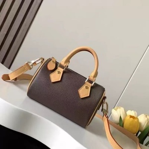 Hot Selling Famous Brand Designer <b>Ladies</b> Casual Tote Handbags Genuine Leather Zipper Stripe Waterproof Luxury <b>Wallet</b> Bags - Product Image 3
