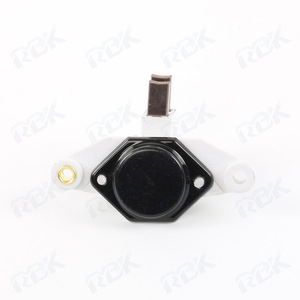 Regulador de Generador IB350 12V 1197311090 028903803A para Reparación y Reemplazo de Generadores - Product Image 1