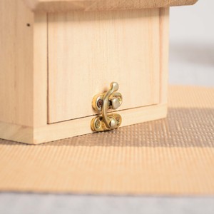 Nichoir en bois massif avec serrure, couleur naturelle, petit nid extérieur pour oiseaux - Product Image 4