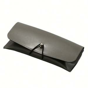 Étui à lunettes souple en cuir PU noir et gris unisexe personnalisé avec logo et cordon - Product Image 5