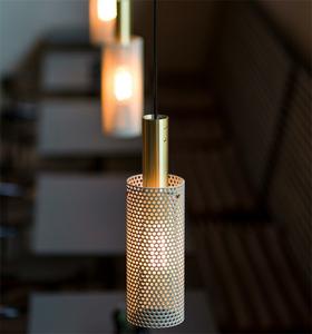 Lámpara Colgante Cilíndrica Negra y Blanca con Base E27, Lámpara de Araña de Metal para Cine o Sala de Cine - Product Image 4