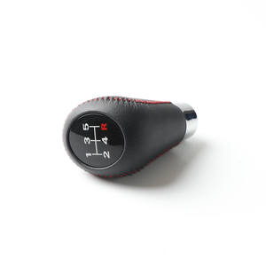 Pommeau de levier de vitesse universel pour voiture, 5 vitesses, en cuir, avec surpiqûres rouges, design ergonomique - Product Image 1