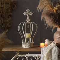 Chandelier créatif de luxe en forme de couronne, porte-bougie rustique en métal blanc, support de bougie de table en métal en forme de couronne