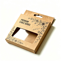 Boîte d'emballage suspendue en papier kraft durable, personnalisée avec fenêtre découpée en PVC transparent pour la commercialisation d'accessoires électroniques grand public