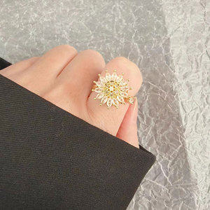 Nuovo Prodotto Transfrontaliero: <span class=keywords><strong>Anello</strong></span> Girevole in <span class=keywords><strong>Argento</strong></span> Puro S925 <span class=keywords><strong>con</strong></span> Design Femminile di Nicchia, <span class=keywords><strong>Anello</strong></span> Rotante alla Moda e Trendy - Product Image 2