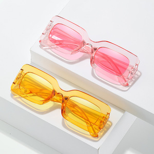 Lunettes de soleil carrées pour femmes et hommes, couleur bonbon, style rétro, pour les fêtes, les activités de plein air et le quotidien - Product Image 1