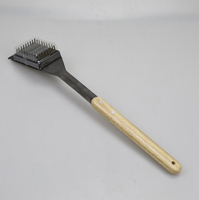 Ensemble d'outils de barbecue en acier inoxydable avec manche en bois