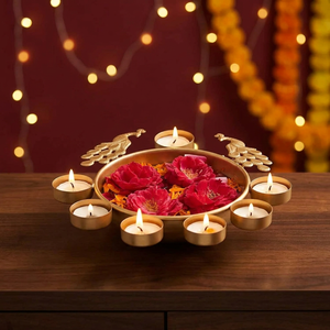 เชิงเทียนทองเหลืองรูปนกยูงทรงกลม งานแฮนด์เมด สำหรับตกแต่งบ้านในเทศกาล Diwali และคริสต์มาส - Product Image 3