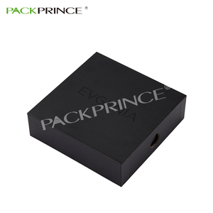 Fábrica Premium rígido logotipo impreso personalizado <span class=keywords><strong>de</strong></span> <span class=keywords><strong>cartón</strong></span> <span class=keywords><strong>de</strong></span> embalaje <span class=keywords><strong>de</strong></span> papel redondo vela regalo negro caja <span class=keywords><strong>de</strong></span> lujo - Product Image 4