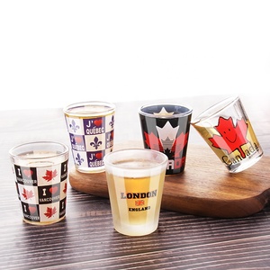 Verre à shot de 2 oz avec design de décalcomanie personnalisé pour la vodka et le <span class=keywords><strong>whisky</strong></span>, verres à shot sexy pour la tequila pour bar, verre changeant de couleur - Product Image 3