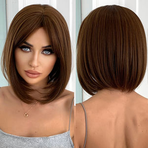 Vente directe d'usine brun Bob perruque synthétique <span class=keywords><strong>avec</strong></span> <span class=keywords><strong>frange</strong></span> <span class=keywords><strong>courte</strong></span> droite perruque quotidienne fête Lolita <span class=keywords><strong>coiffure</strong></span> naturelle Durable - Product Image 1