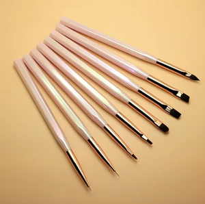 Ensemble de pinceaux à ongles en acrylique Kolinsky, manche en métal, poils ovales en nylon, logo personnalisé, pinceaux professionnels pour la peinture d'art sur ongles, pour usage en salon - Product Image 1