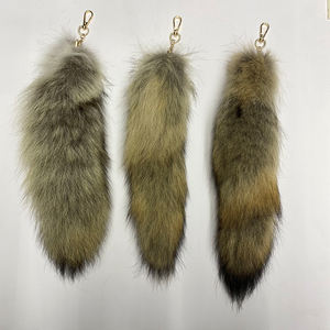 Venta al por mayor <span class=keywords><strong>de</strong></span> cristal 45cm grande negro <span class=keywords><strong>cola</strong></span> <span class=keywords><strong>de</strong></span> <span class=keywords><strong>zorro</strong></span> esponjoso barato <span class=keywords><strong>cola</strong></span> <span class=keywords><strong>de</strong></span> <span class=keywords><strong>zorro</strong></span> llavero para decoración colas <span class=keywords><strong>de</strong></span> <span class=keywords><strong>zorro</strong></span> reales - Product Image 5