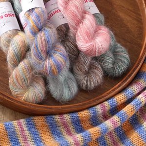Fil de <span class=keywords><strong>laine</strong></span> Mohair dégradé Hank Top teint pour châle tricoté à la main Fil de <span class=keywords><strong>laine</strong></span> soufflé de couleur Tang - Product Image 4