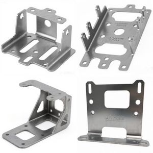 Usine Dongguan Supports métalliques pressés personnalisés usinés CNC pour l'électronique automobile en acier inoxydable conforme à IATF16949 - Product Image 1