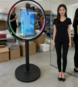 <span class=keywords><strong>Specchio</strong></span> Magico <span class=keywords><strong>Rotondo</strong></span> da 21,5 Pollici con Schermo Touch per Cabina Fotografica, Ideale per Matrimoni e Feste, Stampante e Fotocamera Opzionali, Imballaggio con Flight Case - Product Image 1