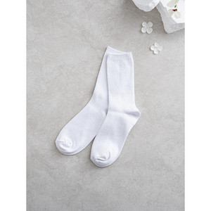 Monfoot, calcetines blancos de cuello largo para golf para mujer, logotipo personalizable, técnica de sublimación de atleta antibacteriana alta de otoño Digital - Product Image 1