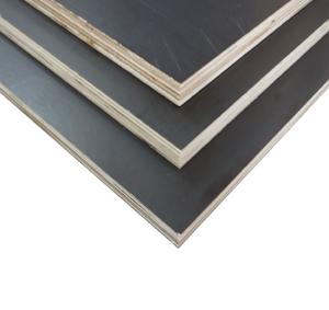 Contrachapado marino duradero con película negra, láminas de encofrado fenólicas impermeables para la construcción de hormigón - Product Image 1