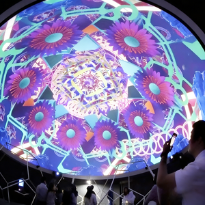 Théâtre dôme immersif 9D avec plateforme de mouvement 4K HD pour parc d'attractions et cinéma - Product Image 1