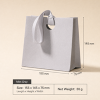 Sac en papier de luxe avec logo personnalisé et poignée en ruban, sac cadeau en papier, adapté aux boutiques haut de gamme