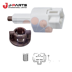 สวิตช์ไฟเบรกสำหรับรถยนต์โตโยต้าไฮเอซ TRH203 ปี 2005-2013 - Product Image 4