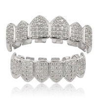 Bouchons de dents glacés Micro Pave CZ Grillz ensemble supérieur et inférieur 18k or cristal dents grilles pour hommes rappeur bijoux en gros