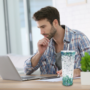 Magazzino USA 24oz globo di neve tazza di plastica può a doppia parete sublimazione <span class=keywords><strong>natale</strong></span> globo di neve Tumbler con Pre-forato - Product Image 6