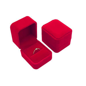 Vente en gros Boîte à bijoux en velours pour bagues Boîte d'emballage cadeau élégante pour bagues de fiançailles - Product Image 5