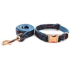 Ensemble collier et laisse pour chien de compagnie en polyester à boucle en métal motif fleur de cajou bleu marine de bonne qualité