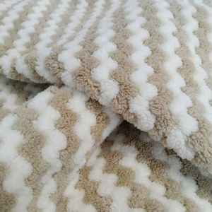 100% पॉलिएस्टर माइक्रोफाइबर पुनर्नवीनीकरण कोरल फ्लैनेल फ्लेक्स कपड़े के लिए कार और लड़कियों के लिए कार और लड़कियों की कीमत के लिए - Product Image 3