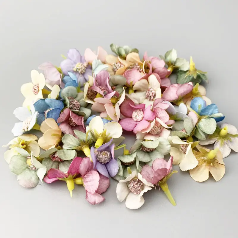 (50 pcs/pack) Mini Daisy Artificial Flower Head For Party Home Decoration DIY Garland Decorated Restaurant Bedroom Craft Flowers