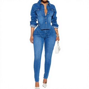 Nouvel ensemble deux pièces sexy en jean et haut pour femme, en coton délavé respirant, style streetwear, prix de gros élégant - Product Image 1