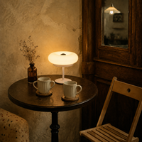 Lampe de bureau moderne et portable à LED avec fonction de charge, design simple et élégant, idéale pour la chambre à coucher