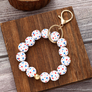 En bois rouge blanc bleu jour de l'indépendance américaine couleur plein écran étoile bracelet porte-clés sac de voiture porte-clés pendants en gros - Product Image 2