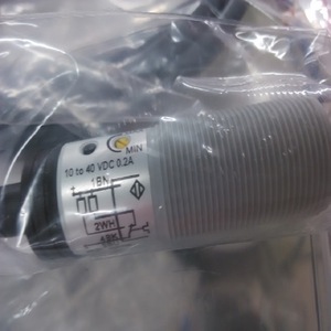Interruptor de proximidad Nasa Pa18csd04, sensor inductivo metálico de 10 a 40 Vdc 0.2a Ip11 para uso industrial - Product Image 1
