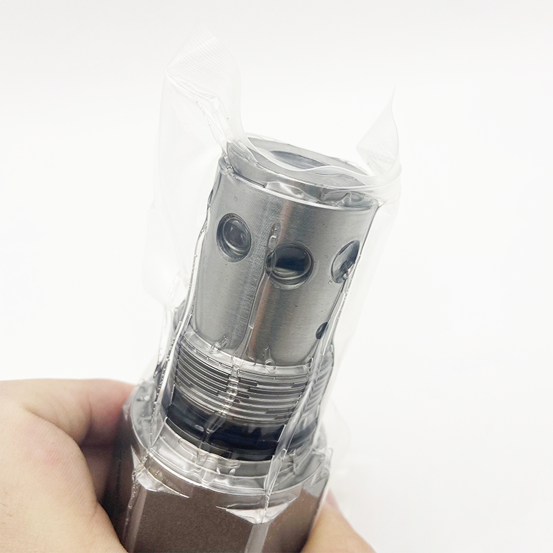 0816204 4386065 Excavator Main Relief Valve for Hitachi