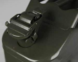 Bidon d'<span class=keywords><strong>essence</strong></span> / Bidon pour carburant / Jerrycan pour combustible (5L/10L/<span class=keywords><strong>20L</strong></span>) - Product Image 5